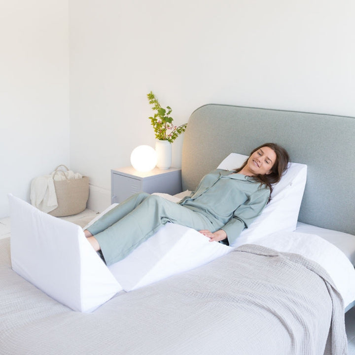 Anti-slip zero gravity Acid Reflux Bed Wedge - Putnams modular leg rest slide bed